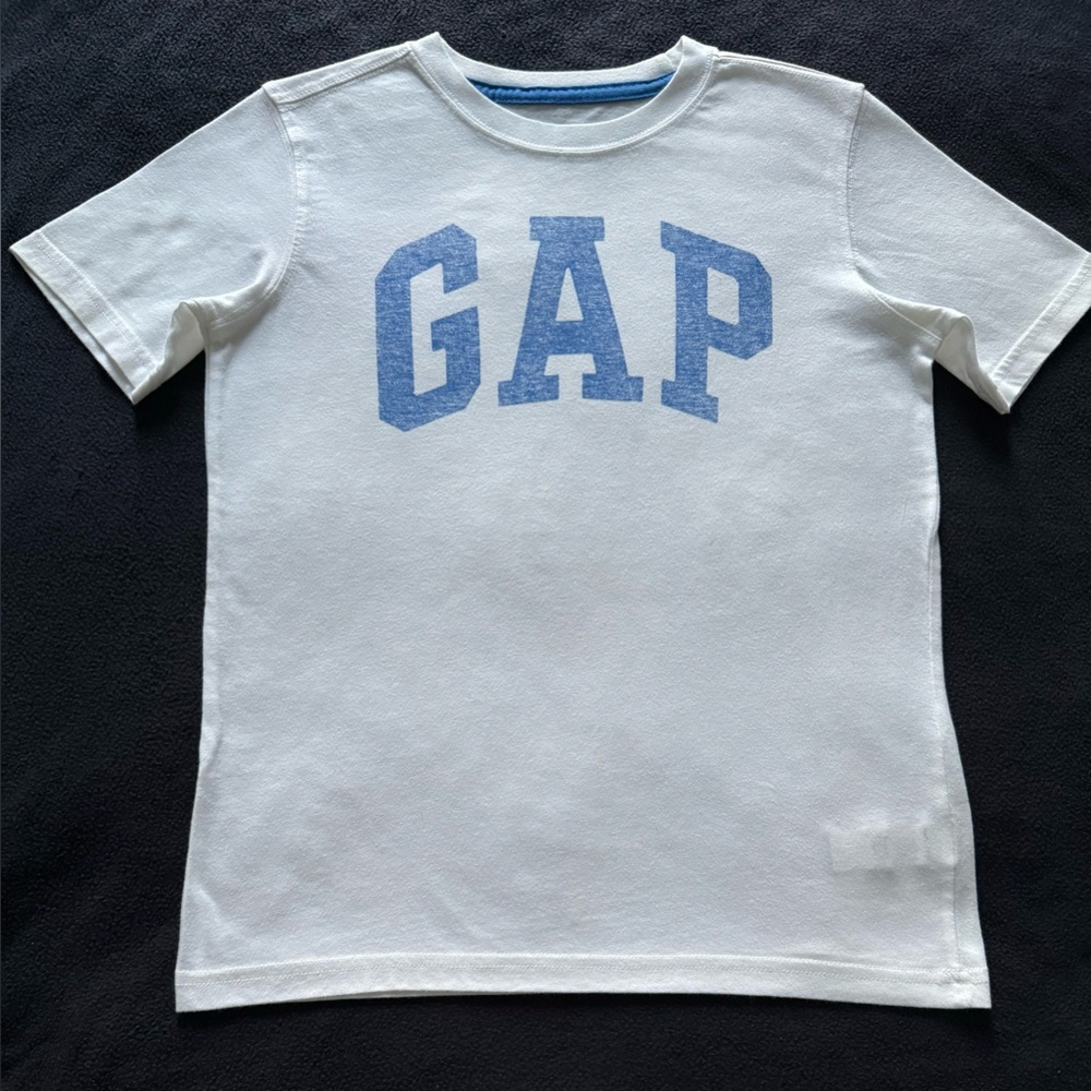 Gap T-Shirt | Kids Size M (8-9)